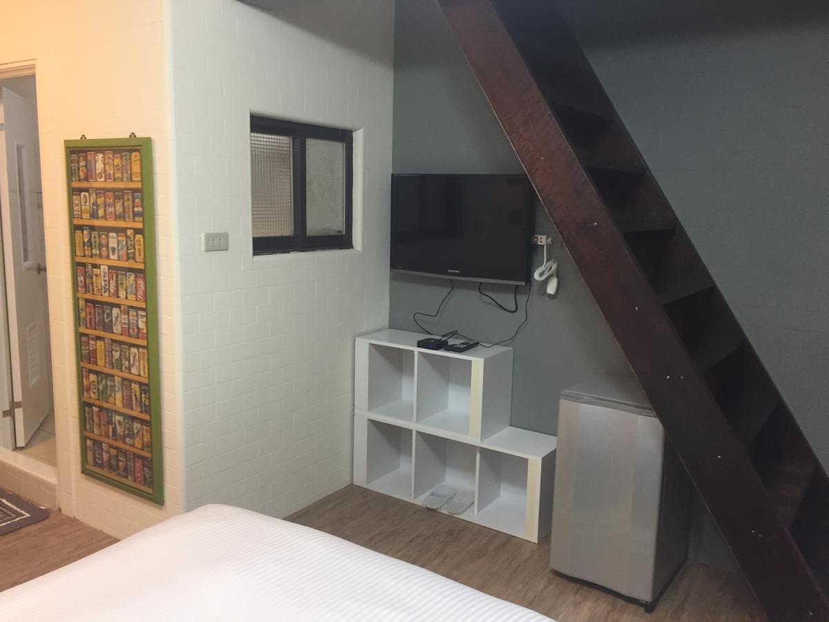 Traveler Station Hotel Kaohsiung Buitenkant foto