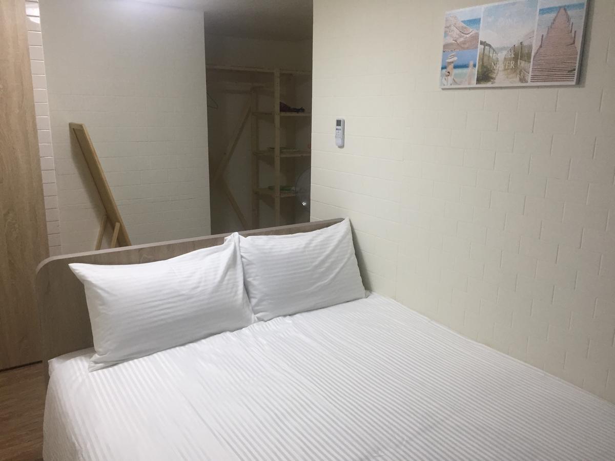 Traveler Station Hotel Kaohsiung Buitenkant foto