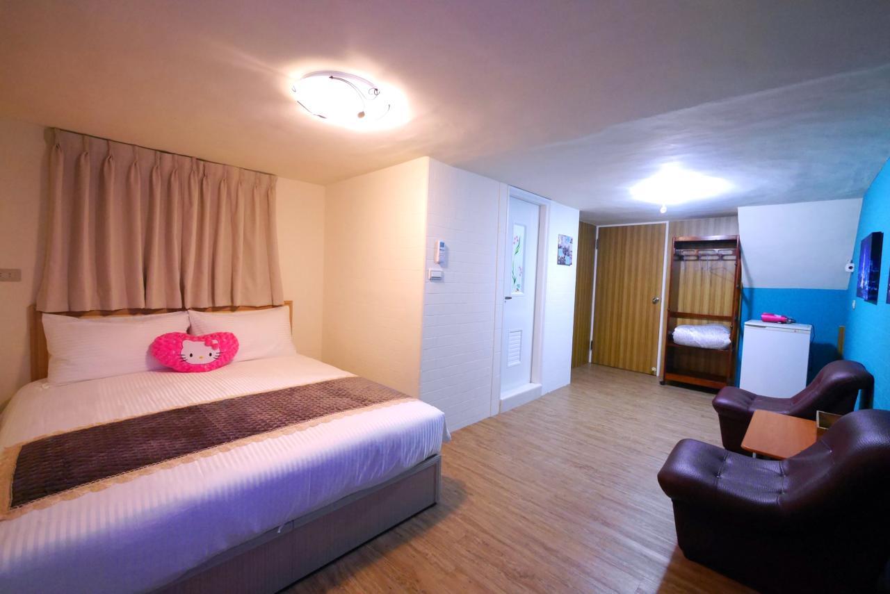 Traveler Station Hotel Kaohsiung Buitenkant foto