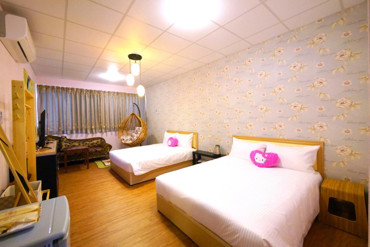 Traveler Station Hotel Kaohsiung Buitenkant foto