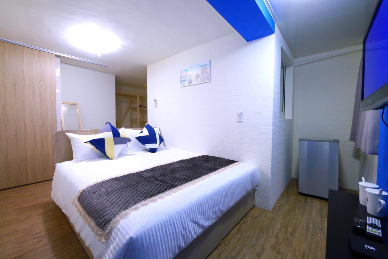 Traveler Station Hotel Kaohsiung Buitenkant foto