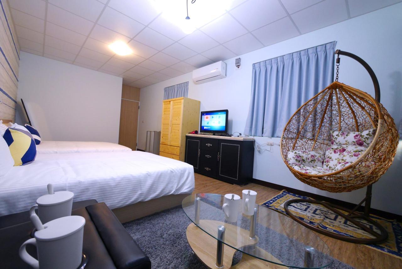 Traveler Station Hotel Kaohsiung Buitenkant foto