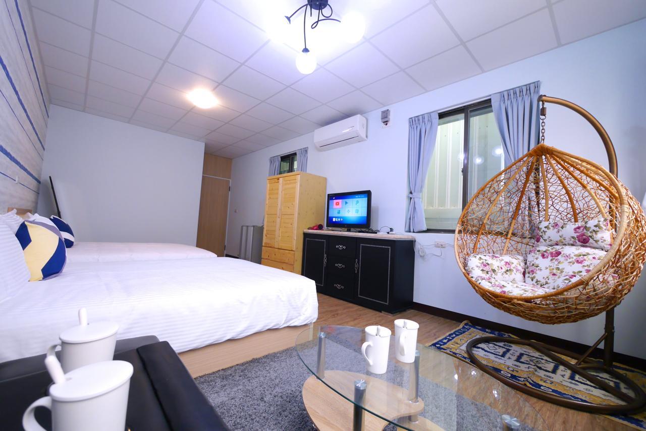 Traveler Station Hotel Kaohsiung Buitenkant foto